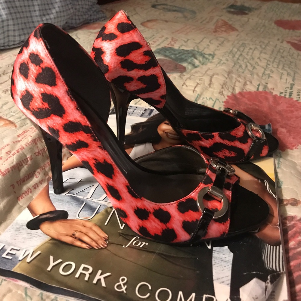 Carlos Santana Red and Black Heels